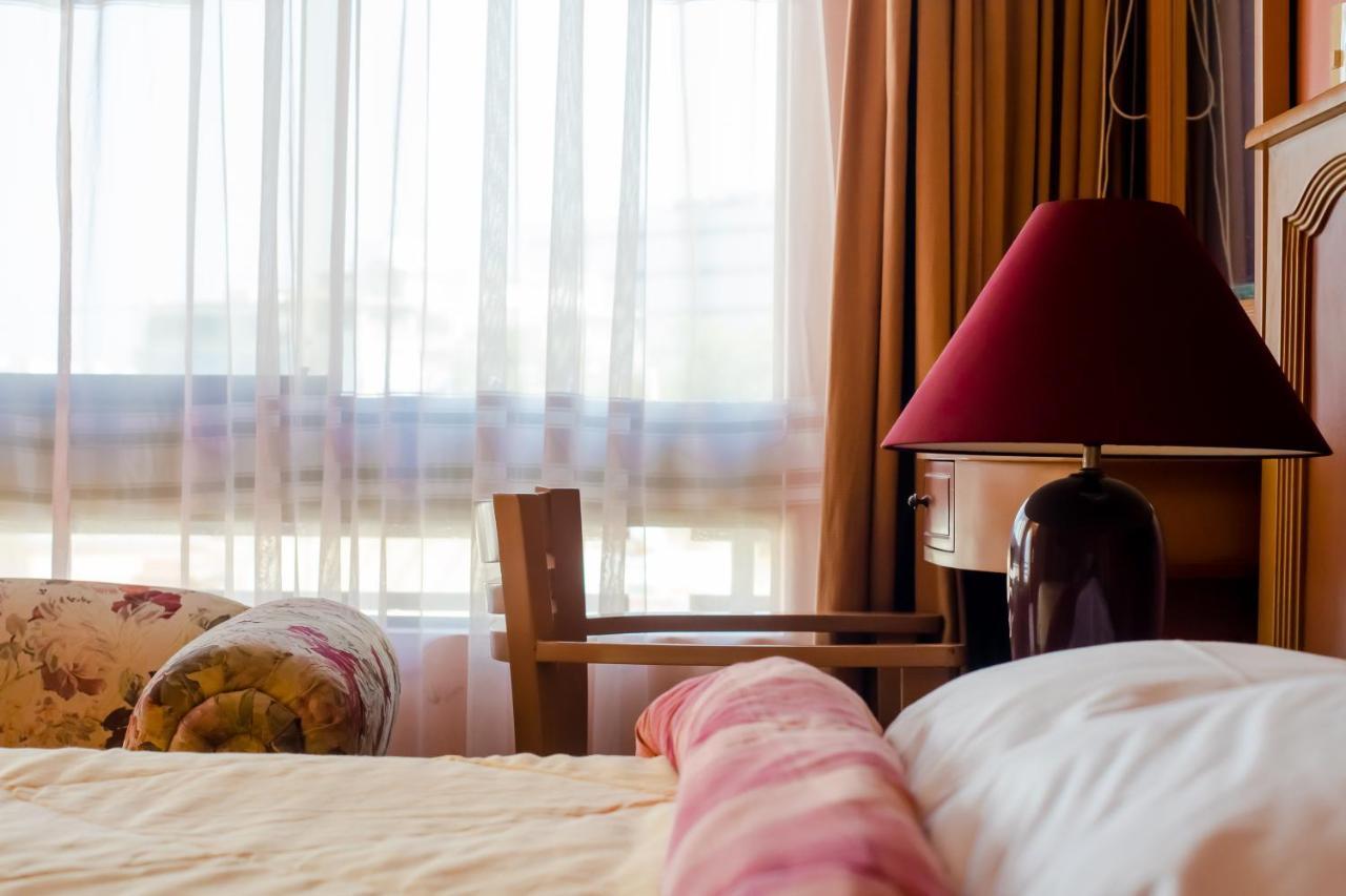 Grand Hotel Betsy Лима Екстериор снимка